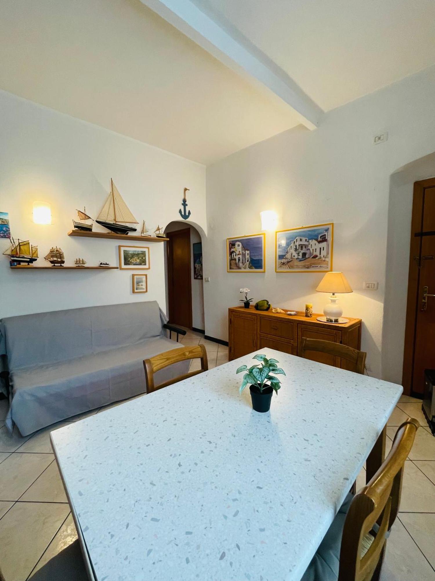 La Casa Del Mare Apartment Рапало Екстериор снимка